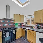 Heathrow Living St Annes Serviced House 5 Bedrooms 3 Bath By 360Stays