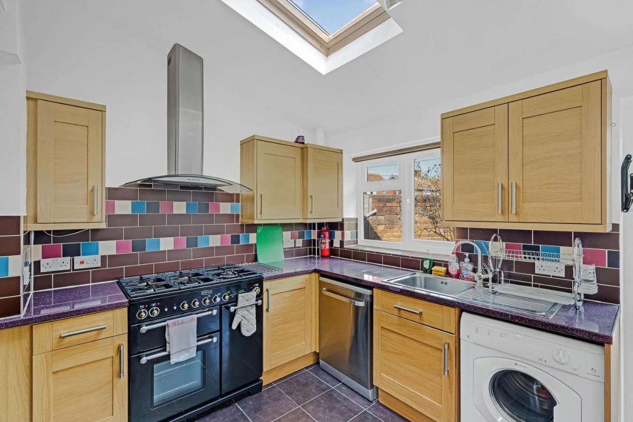 Heathrow Living St Annes Serviced House 5 Bedrooms 3 Bath By 360stays * Stanwell