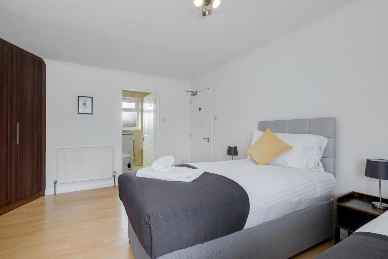 Apartment Heathrow Living St Annes Serviced House 5 Bedrooms 3 Bath By 360stays